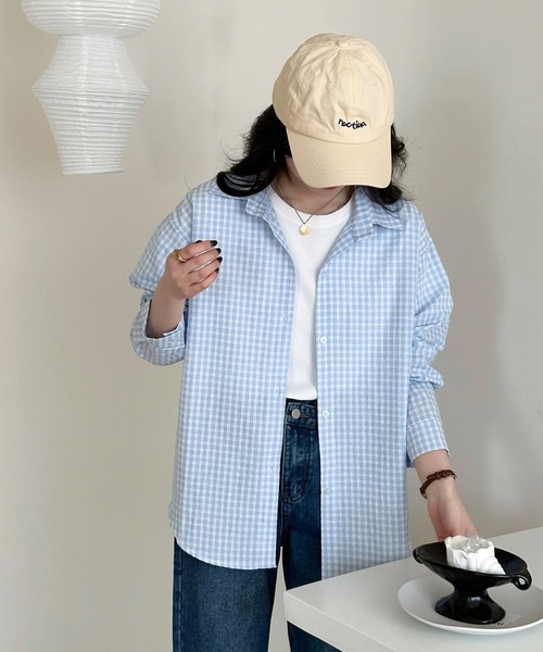 DAY CLOSET(デイ クローゼット)の「【シワになりにくい/袖口ボタン付き】長袖 レギュラーカラー ギンガムチェック オーバーサイズシャツ レディース(シャツ/ブラウス・レディース・レッド/ライトブルー・L/M)」の17枚目の写真