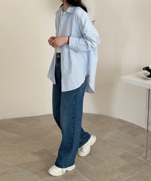 DAY CLOSET(デイ クローゼット)の「【シワになりにくい/袖口ボタン付き】長袖 レギュラーカラー ギンガムチェック オーバーサイズシャツ レディース(シャツ/ブラウス・レディース・レッド/ライトブルー・L/M)」の18枚目の写真