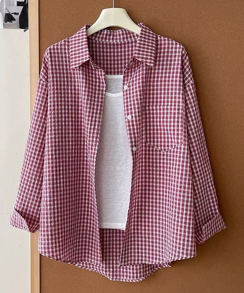 DAY CLOSET(デイ クローゼット)の「【シワになりにくい/袖口ボタン付き】長袖 レギュラーカラー ギンガムチェック オーバーサイズシャツ レディース(シャツ/ブラウス・レディース・レッド/ライトブルー・L/M)」の9枚目の写真