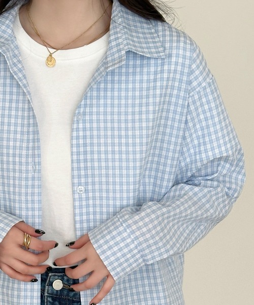 DAY CLOSET(デイ クローゼット)の「【シワになりにくい/袖口ボタン付き】長袖 レギュラーカラー ギンガムチェック オーバーサイズシャツ レディース(シャツ/ブラウス・レディース・レッド/ライトブルー・L/M)」の10枚目の写真