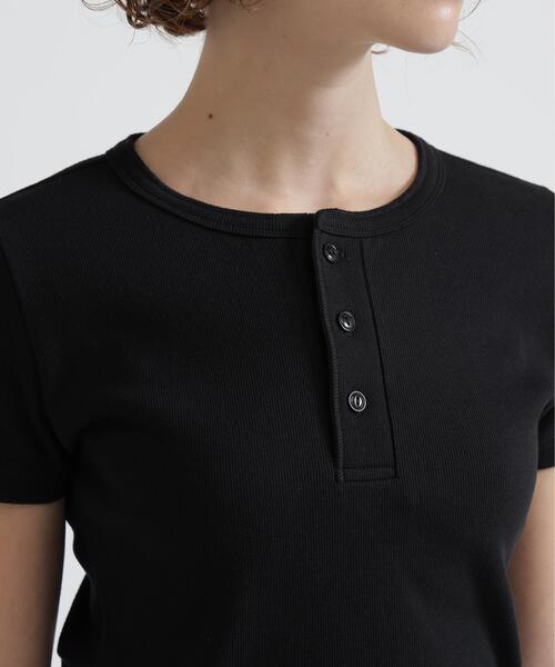 AVIREX(アヴィレックス)の「《DAILY/WOMAN》 S/S HENLEY NECK T-SHIRT(Tシャツ/カットソー・レディース・ブラック/ホワイト・M/S)」の8枚目の写真