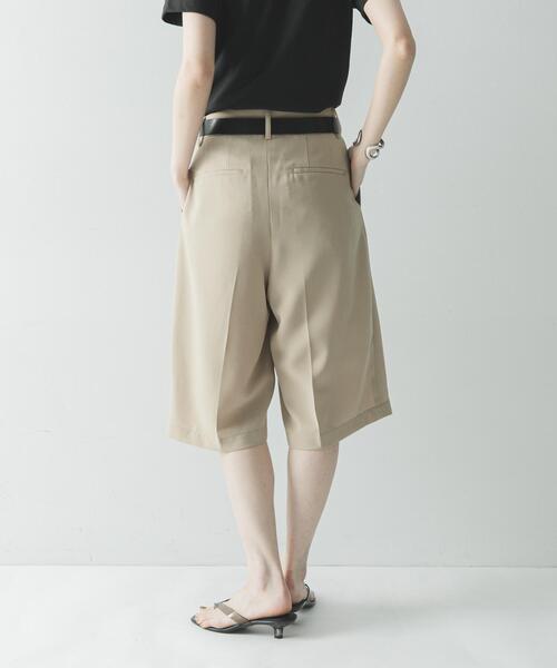 URBAN RESEARCH（アーバンリサーチ）の「『UR TECH DRYLUXE』ハーフパンツ（その他パンツ・レディース・ベージュ/ブラック・38/36）」の18枚目の写真