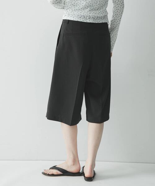 URBAN RESEARCH（アーバンリサーチ）の「『UR TECH DRYLUXE』ハーフパンツ（その他パンツ・レディース・ベージュ/ブラック・38/36）」の11枚目の写真