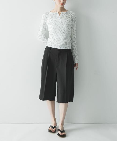 URBAN RESEARCH（アーバンリサーチ）の「『UR TECH DRYLUXE』ハーフパンツ（その他パンツ・レディース・ベージュ/ブラック・38/36）」の14枚目の写真
