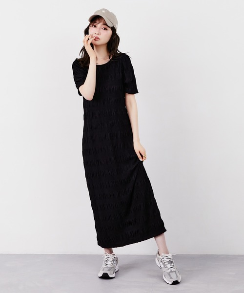 Tiny EDEN(タイニーエデン)の「ぽこぽこカットワンピース(ワンピース・レディース・ブルー/アイボリー/ブラック・FREE)」の1枚目の写真
