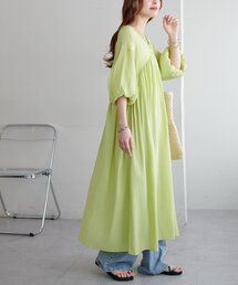 【WEB限定】シャーリングVネックワンピース