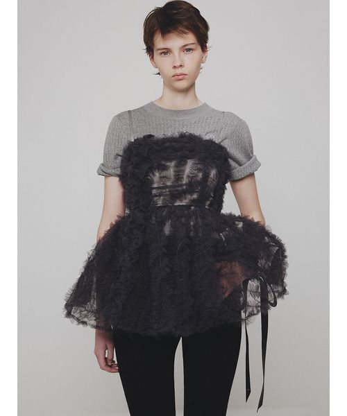 SNIDEL(スナイデル)の「チュール刺繍ベアペプラムトップス(Tシャツ/カットソー・レディース・ダークグレー/ホワイト/ピンク・F)」の8枚目の写真