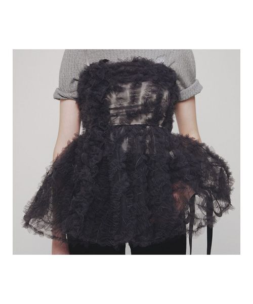 SNIDEL(スナイデル)の「チュール刺繍ベアペプラムトップス(Tシャツ/カットソー・レディース・ダークグレー/ホワイト/ピンク・F)」の9枚目の写真