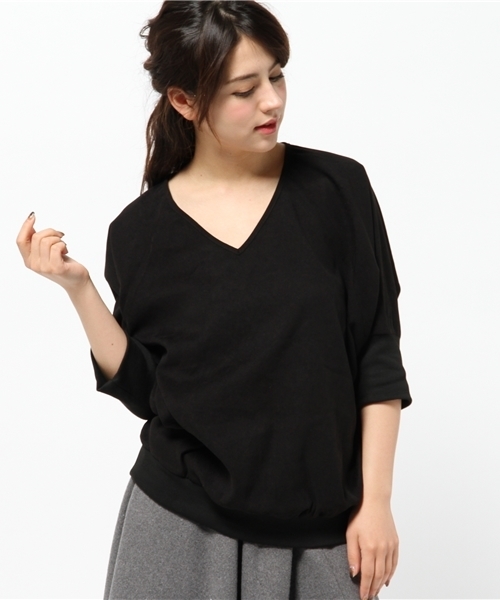 mystic(ミスティック)の「【mystic】スウェードタッチVネックプルオーバー(シャツ/ブラウス・レディース・ピンク/ベージュ/グレー/オフホワイト/ブラック・フリ-)」の1枚目の写真