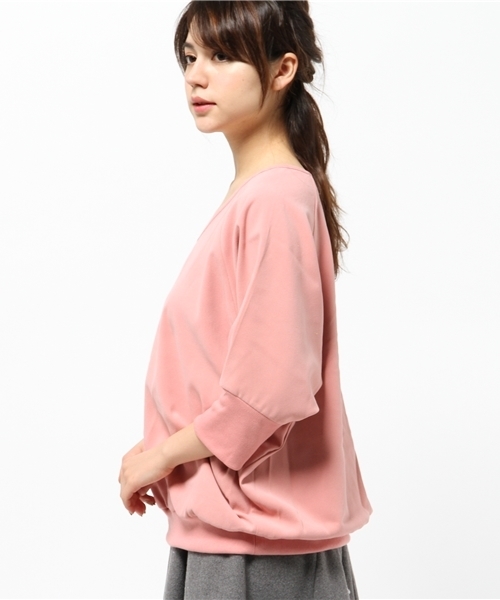 mystic(ミスティック)の「【mystic】スウェードタッチVネックプルオーバー(シャツ/ブラウス・レディース・ピンク/ベージュ/グレー/オフホワイト/ブラック・フリ-)」の9枚目の写真