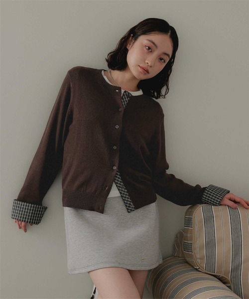 miette(ミエット)の「シャツレイヤード風クルーネックニットカーディガン(カーディガン/ボレロ・レディース・グレー/ブラウン/マスタード・FREE)」の3枚目の写真