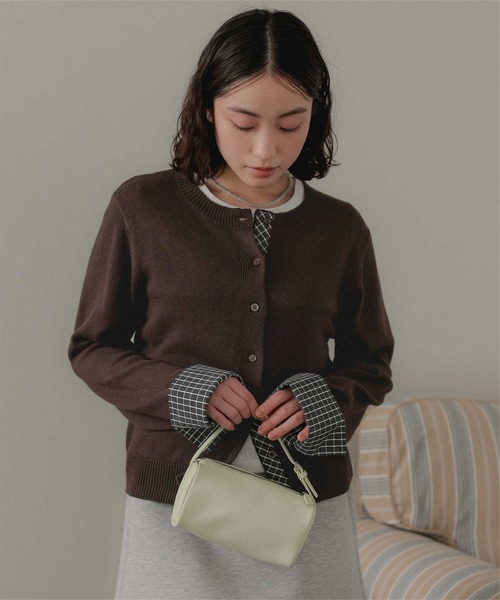 miette(ミエット)の「シャツレイヤード風クルーネックニットカーディガン(カーディガン/ボレロ・レディース・グレー/ブラウン/マスタード・FREE)」の10枚目の写真
