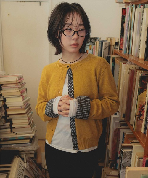 miette(ミエット)の「シャツレイヤード風クルーネックニットカーディガン(カーディガン/ボレロ・レディース・グレー/ブラウン/マスタード・FREE)」の22枚目の写真