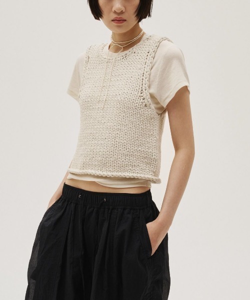 TODAYFUL(トゥデイフル)の「Compact Smooth T-shirts 12610617(Tシャツ/カットソー・レディース・グレー/ピンク/オフホワイト/ブラウン・FREE)」の12枚目の写真