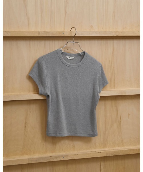 TODAYFUL(トゥデイフル)の「Compact Smooth T-shirts 12610617(Tシャツ/カットソー・レディース・グレー/ピンク/オフホワイト/ブラウン・FREE)」の5枚目の写真
