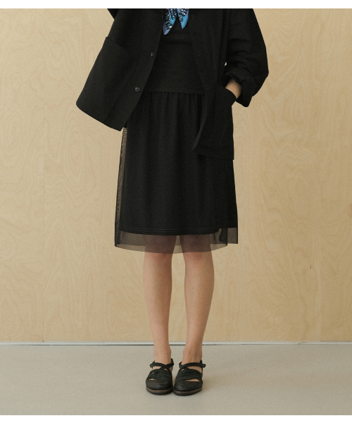 MMOGARDEN(エメモガーデン)の「(w) breeze mesh skirt (2colors)(スカート・レディース・チャコールグレー/ブラック・FREE)」の3枚目の写真