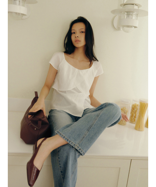 Yuje(ユジェ)の「CUT OUT DENIM 002(Light Blue, 3size)(デニムパンツ・レディース・その他・LARGE/MEDIUM/SMALL)」の3枚目の写真