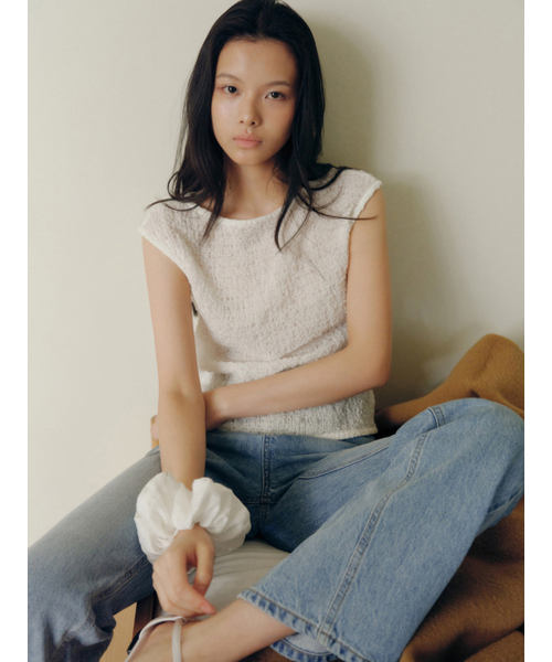 Yuje(ユジェ)の「CUT OUT DENIM 002(Light Blue, 3size)(デニムパンツ・レディース・その他・LARGE/MEDIUM/SMALL)」の6枚目の写真