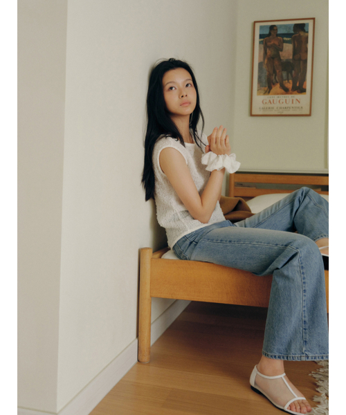 Yuje(ユジェ)の「CUT OUT DENIM 002(Light Blue, 3size)(デニムパンツ・レディース・その他・LARGE/MEDIUM/SMALL)」の7枚目の写真
