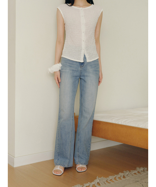 Yuje(ユジェ)の「CUT OUT DENIM 002(Light Blue, 3size)(デニムパンツ・レディース・その他・LARGE/MEDIUM/SMALL)」の9枚目の写真