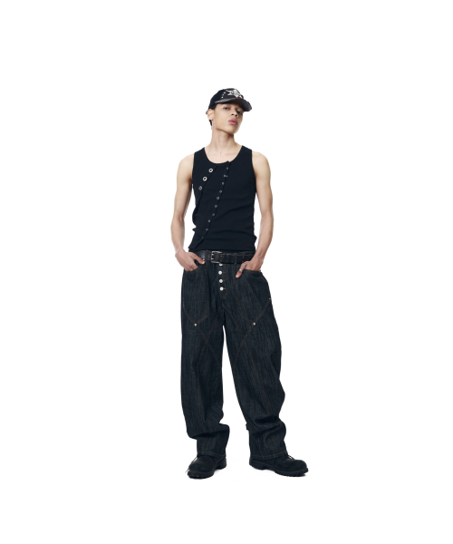 AAKAM（アーカム）の「Oblique Incision Denim Pants (Black)（デニムパンツ・レディース・その他・1/2）」の4枚目の写真