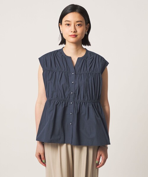 A DAY IN THE LIFE UNITED ARROWS(アデイインザライフユナイテッドアローズ)の「コットンギャザー スキッパー ノースリーブブラウス<A DAY IN THE LIFE>(シャツ/ブラウス・レディース・オフホワイト/オリーブ/ネイビー・FREE)」の6枚目の写真