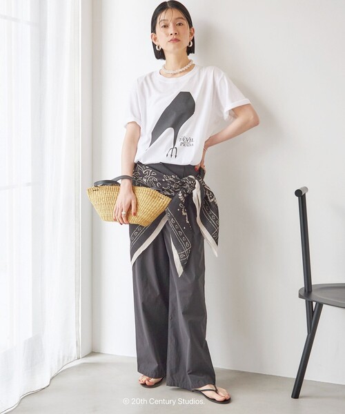 SHIPS(シップス)の「【SHIPS別注】GOOD ROCK SPEED: The devil wears PRADA(Tシャツ/カットソー・レディース・ホワイト/ホワイト系その他/ダークグレー/ブラック・ONE SIZE)」の5枚目の写真