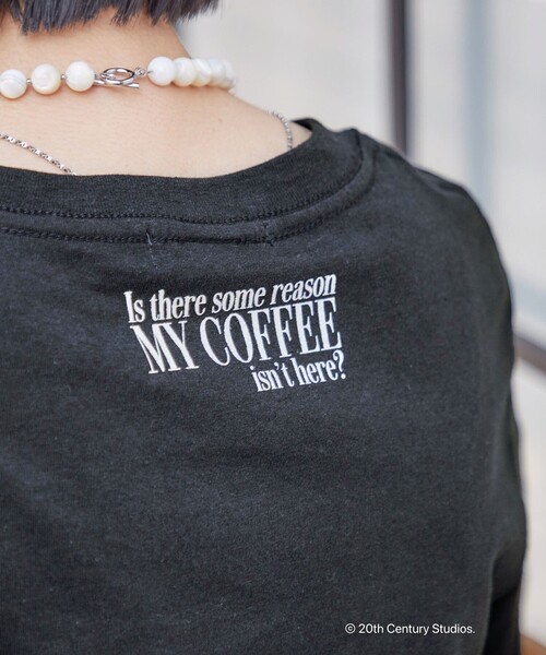 SHIPS(シップス)の「【SHIPS別注】GOOD ROCK SPEED: The devil wears PRADA(Tシャツ/カットソー・レディース・ホワイト/ホワイト系その他/ダークグレー/ブラック・ONE SIZE)」の22枚目の写真