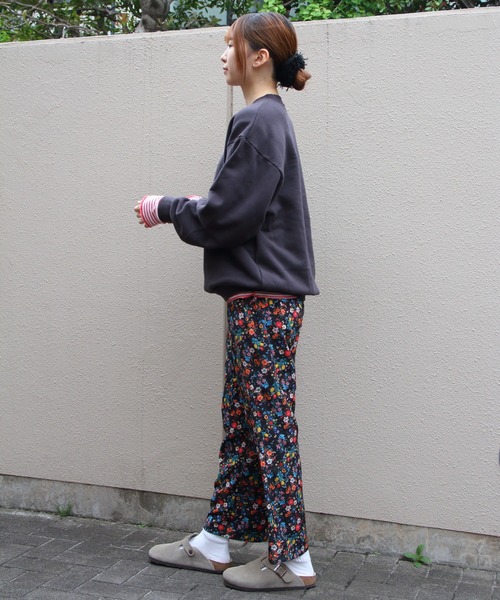 MEYAME(メヤメ)の「MEYAME/メヤメ スイッチングパターンスウェット SWITCHING PATTERN SWEAT(BRUSHED LINING) MEY-2505(スウェット・レディース・レッド/チャコールグレー・FREE)」の11枚目の写真