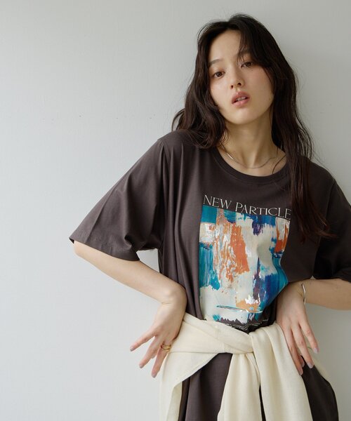 DISCOAT（ディスコート）の「【Noka】アートTシャツ（Tシャツ/カットソー・レディース・チャコールグレー/オフホワイト・FREE）」の13枚目の写真