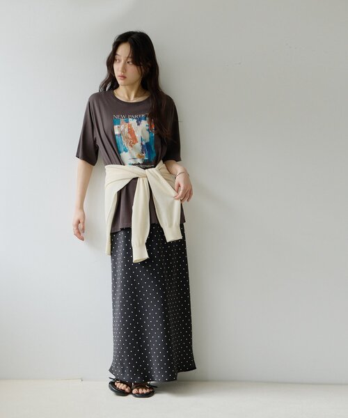 DISCOAT（ディスコート）の「【Noka】アートTシャツ（Tシャツ/カットソー・レディース・チャコールグレー/オフホワイト・FREE）」の15枚目の写真