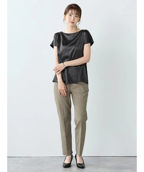 Perfect Suit FActory（パーフェクトスーツファクトリー）の「サテンドッキングトップス（Tシャツ/カットソー・レディース・オフホワイト/サーモンピンク/ブラック・L/M）」の17枚目の写真