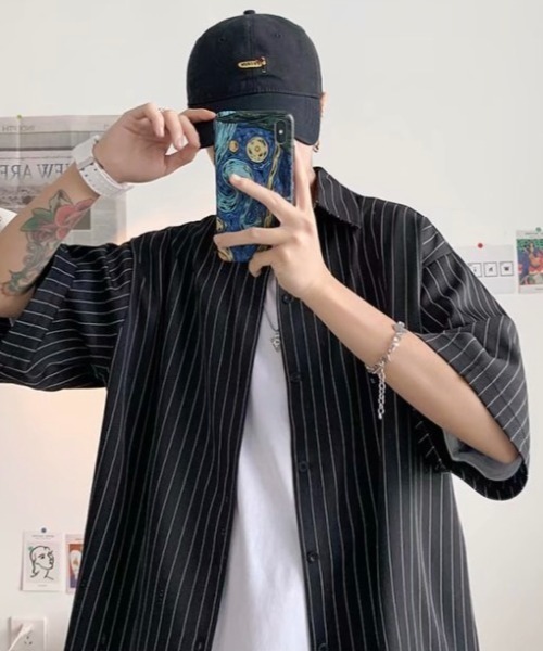 WYZ wear(ダブリューワイジィーウェア)の「オーバーサイズストライプ半袖シャツ/ユニセックス(シャツ/ブラウス・メンズ・ブラック/ホワイト・L/M/XL)」の8枚目の写真