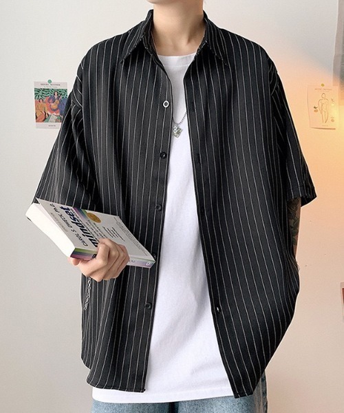 WYZ wear(ダブリューワイジィーウェア)の「オーバーサイズストライプ半袖シャツ/ユニセックス(シャツ/ブラウス・メンズ・ブラック/ホワイト・L/M/XL)」の6枚目の写真