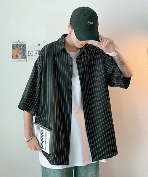 WYZ wear(ダブリューワイジィーウェア)の「オーバーサイズストライプ半袖シャツ/ユニセックス(シャツ/ブラウス・メンズ・ブラック/ホワイト・L/M/XL)」の7枚目の写真