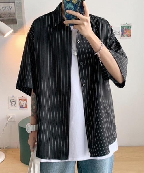 WYZ wear(ダブリューワイジィーウェア)の「オーバーサイズストライプ半袖シャツ/ユニセックス(シャツ/ブラウス・メンズ・ブラック/ホワイト・L/M/XL)」の5枚目の写真