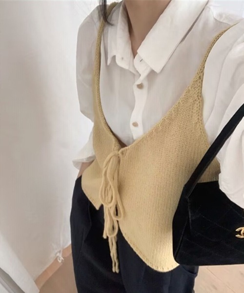 yuue' ( wear )(ユーイ)の「2WAYリボンニットビスチェ/前後着用可(ベスト・レディース・グレー/レッド/イエロー/アイボリー/ブラック・FREE)」の13枚目の写真