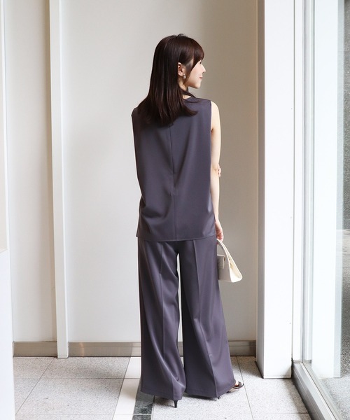Sirin(シリン)の「≪セットアップ可≫サテントップス(シャツ/ブラウス・レディース・チャコールグレー/ダークグレー/ピンクベージュ・FREE)」の7枚目の写真