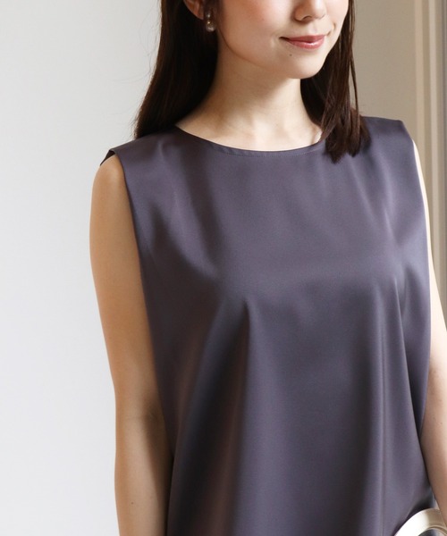Sirin(シリン)の「≪セットアップ可≫サテントップス(シャツ/ブラウス・レディース・チャコールグレー/ダークグレー/ピンクベージュ・FREE)」の10枚目の写真
