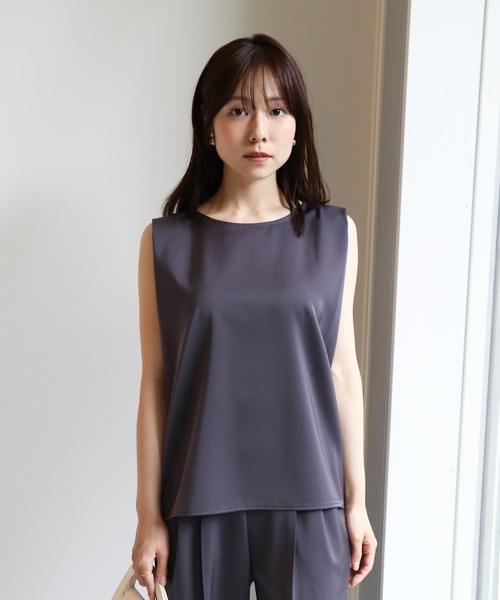 Sirin(シリン)の「≪セットアップ可≫サテントップス(シャツ/ブラウス・レディース・チャコールグレー/ダークグレー/ピンクベージュ・FREE)」の9枚目の写真
