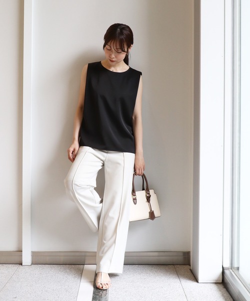 Sirin(シリン)の「≪セットアップ可≫サテントップス(シャツ/ブラウス・レディース・チャコールグレー/ダークグレー/ピンクベージュ・FREE)」の22枚目の写真