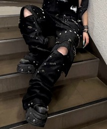 UNIZ（ユニズ）の「【UNIZ】Black Dragon Short Pants + Socks / 【ユニズ】レッグウォーマー付きスタッズハーフデニムパンツ（デニムパンツ）」