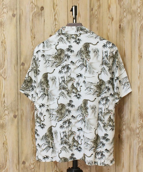 AVIREX(アヴィレックス)の「ALOHA SHIRT-TIGER & BAMBOO-(シャツ/ブラウス・メンズ・ブラック/ホワイト・XL/XXL/L/M)」の4枚目の写真