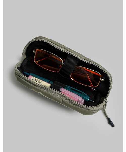 Topologie（トポロジー）の「Eyewear Sacoche（ショルダーバッグ・レディース・イエロー/ブラック/モスグリーン系・ONE SIZE）」の7枚目の写真