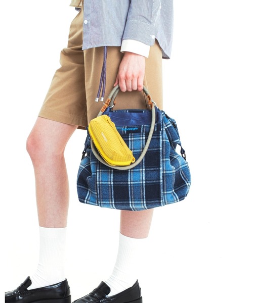 Topologie（トポロジー）の「Eyewear Sacoche（ショルダーバッグ・レディース・イエロー/ブラック/モスグリーン系・ONE SIZE）」の15枚目の写真