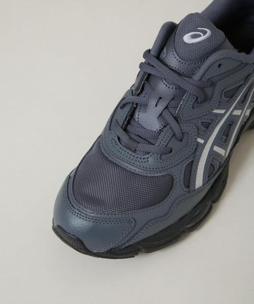 NANO universe(ナノユニバース)の「asics/GEL-NYC(スニーカー・メンズ・ダークグレー・28/27/26)」の4枚目の写真