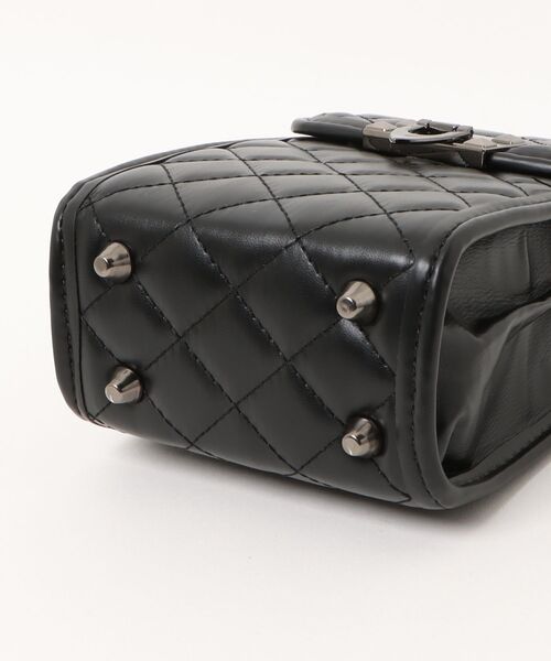 Burner(バーナー)の「【Leathen Leather(レーセンレザー)】キルティング 縦型チェーンスマホショルダー lea-shbag-20-27(ショルダーバッグ・メンズ・ブラック・FREE)」の3枚目の写真