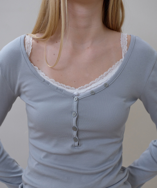 ROSEFRANTZ（ロゼフランツ）の「Basic V-neck Long Sleeve [Blue]（Tシャツ/カットソー・レディース・ブルー・SMALL/MEDIUM/X-SMALL）」の9枚目の写真
