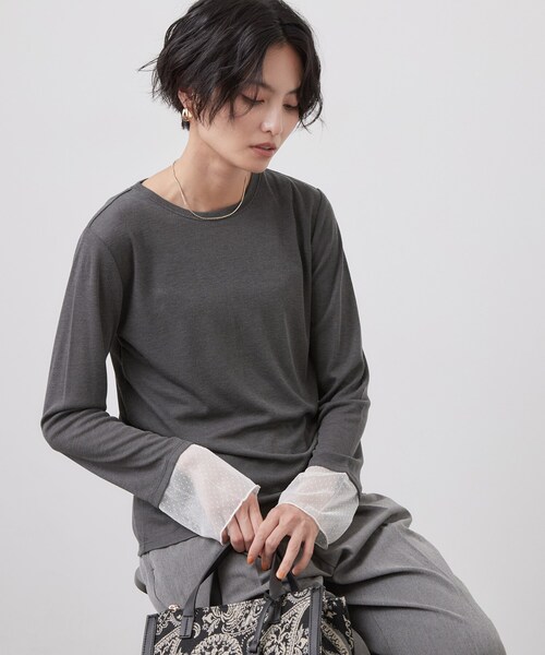 OPAQUE.CLIP（オペークドットクリップ）の「袖口レース／ドットチュール切替トップス【洗濯機OK】（Tシャツ/カットソー・レディース・グレー/ブラック系/チャコール/チャコールグレー・42/40/38）」の4枚目の写真