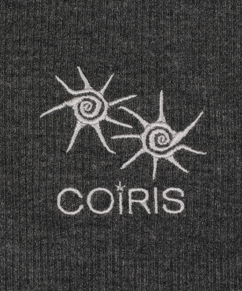 COIRIS(コイリス)の「セリア フードプリーツワンピース (2カラー)(ワンピース・レディース・チャコールグレー/ブラック・FREE)」の4枚目の写真
